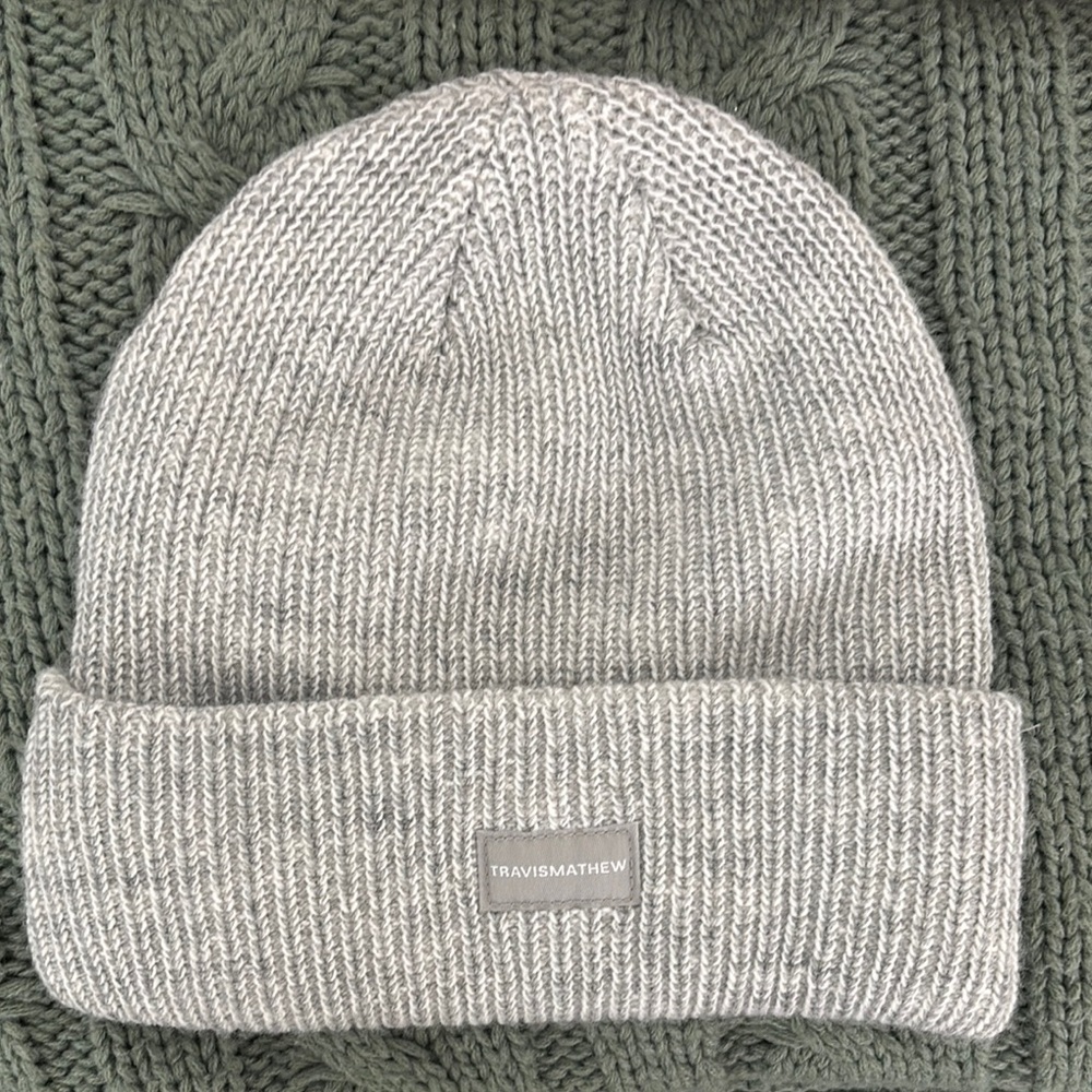 NWOT Travis Mathew beanie